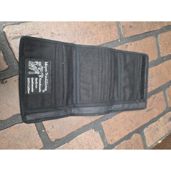 Handwoven 100% Cotton Tri-fold Wallet, Mayan Traditions, Santa Catarina-Nahuala - Picture 2 of 2